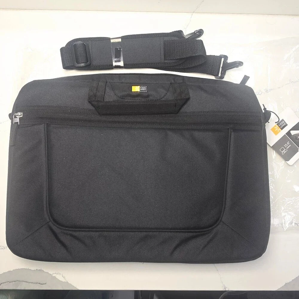Case Logic Laptop Bag - NWT